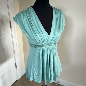 Soft V-neck Sea Foam Green Top